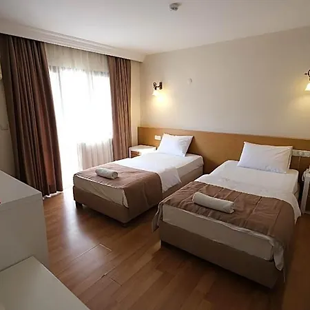 Ustun Alsancak 酒店 3*